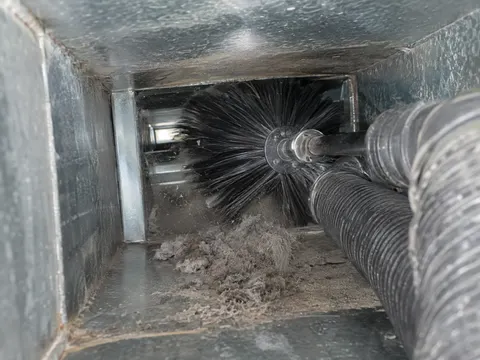 Professional air duct cleaning in Orange County